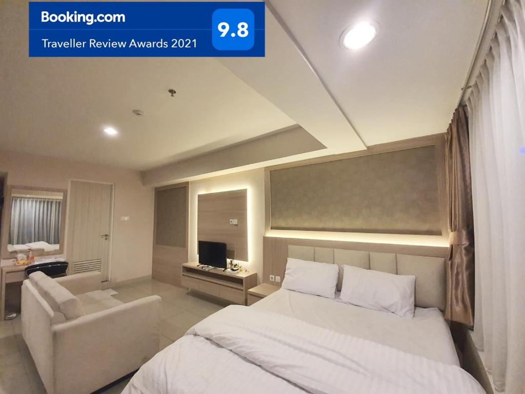 Apartemen Grand Kamala Lagoon Studio By Bonzela Property