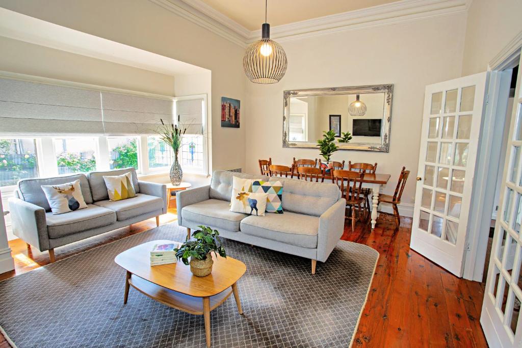 Hansen Street Retreat