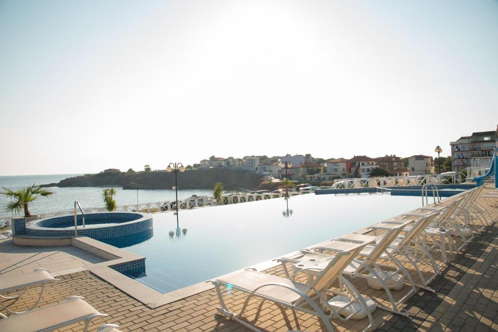 Hotel Eskada Beach