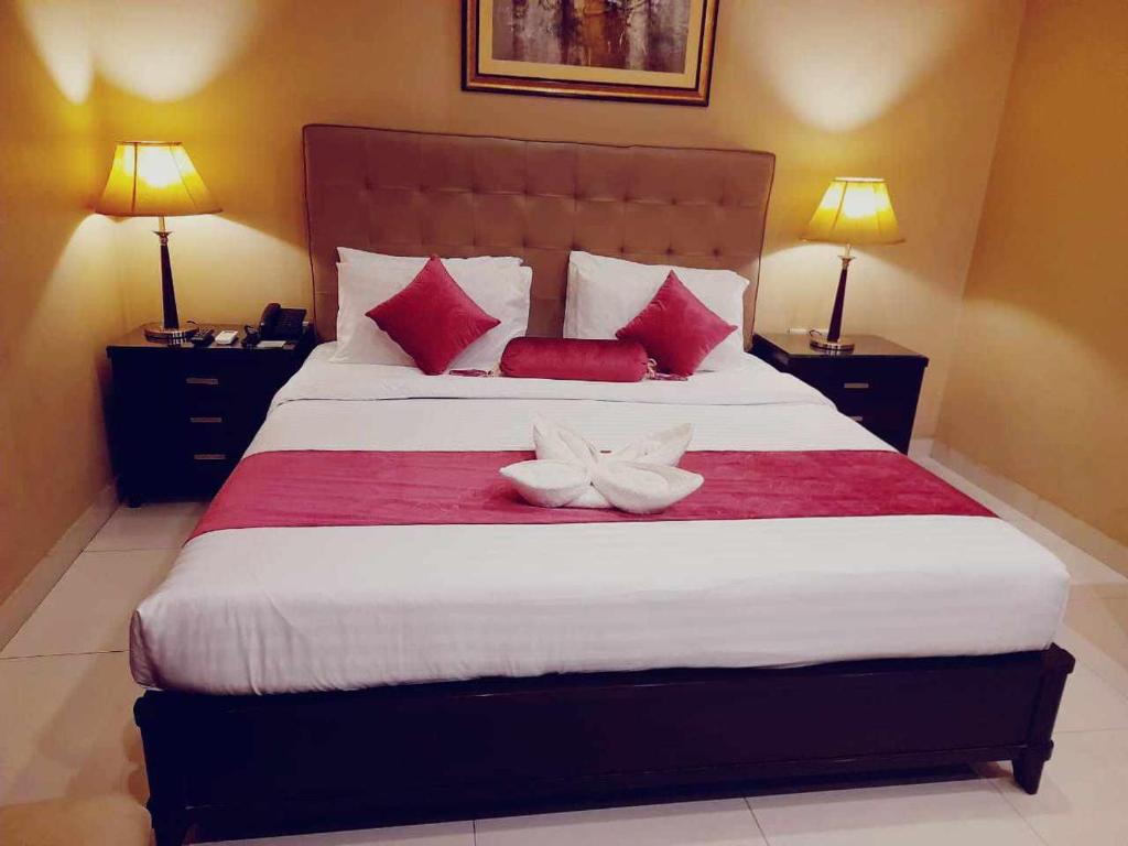 Grand Regent Hotel and Suites
